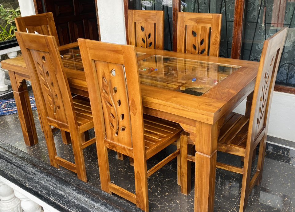 Dining Table & Chair